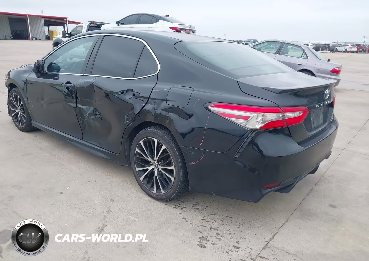 2018 Toyota Camry Se VIN:4T1B11HK8JU658432 - 3