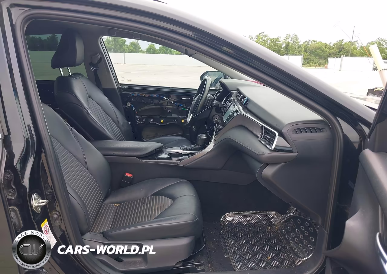 2018 Toyota Camry Se VIN:4T1B11HK8JU658432 - 5