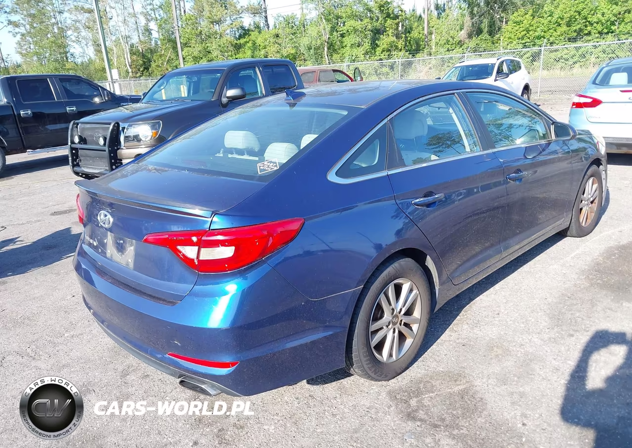 2017 Hyundai Sonata VIN:5NPE24AF8HH522674 - 4