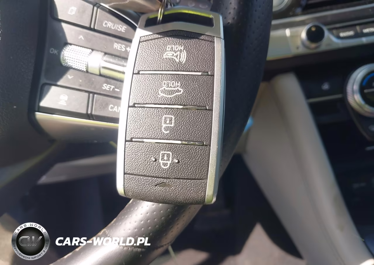 2019 Genesis G70 2.0T Advanced VIN:KMTG44LA7KU018104 - 11