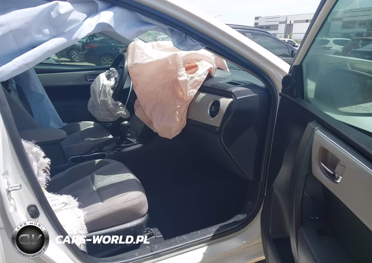 2017 Toyota Corolla Le VIN:5YFBURHE7HP664735 - 5