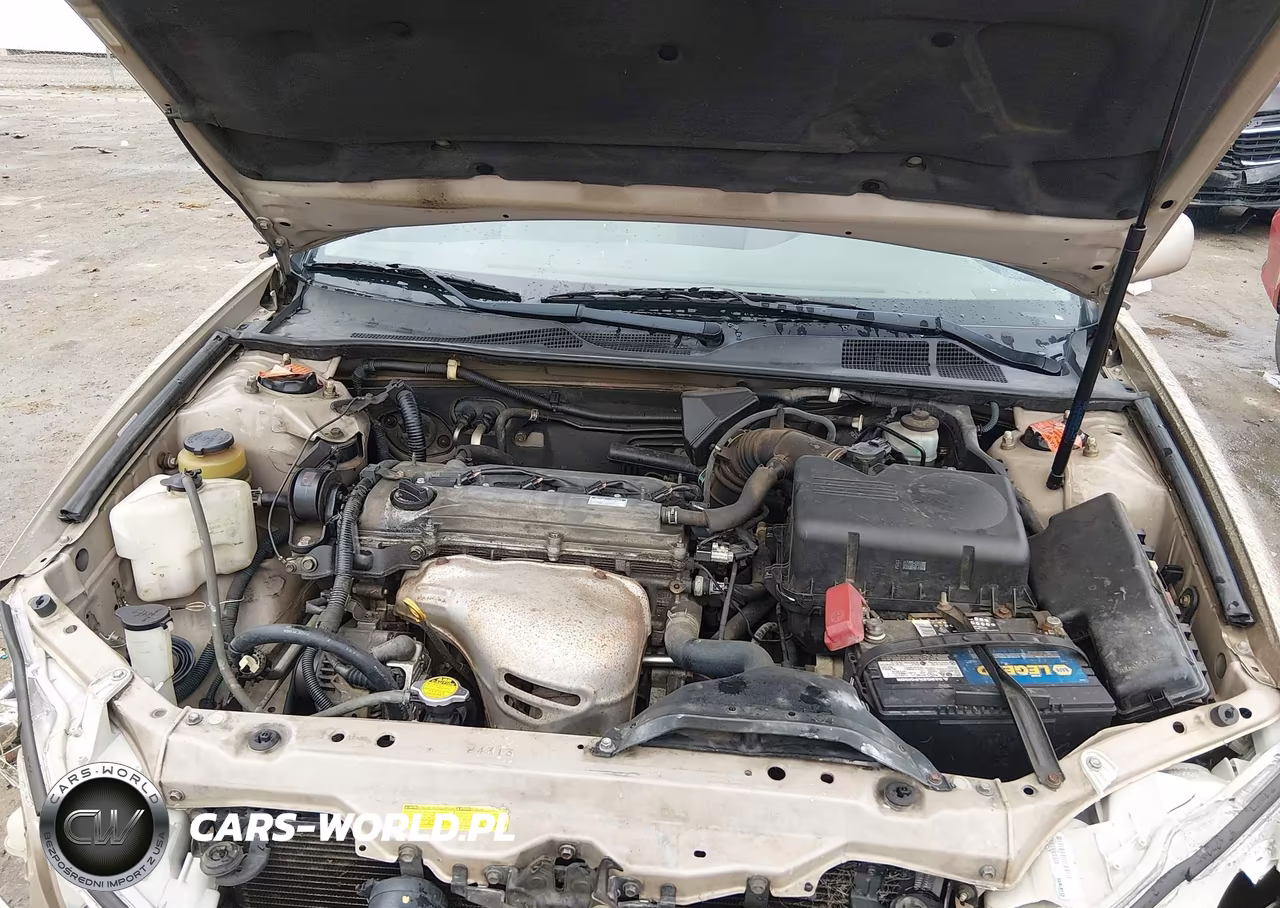 2002 Toyota Camry Le VIN:4T1BE32K42U084910 - 10