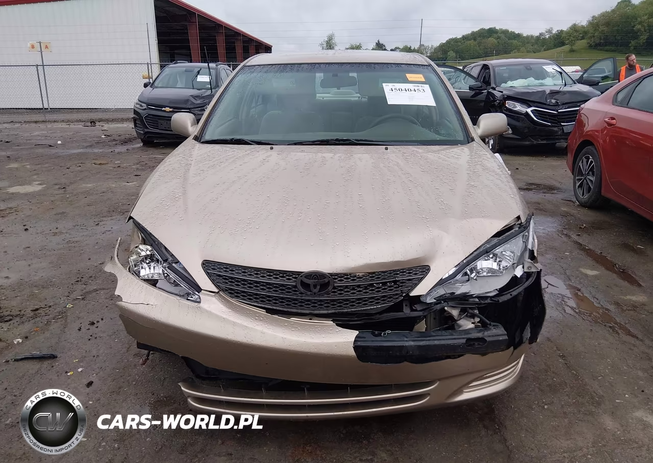 2002 Toyota Camry Le VIN:4T1BE32K42U084910 - 13