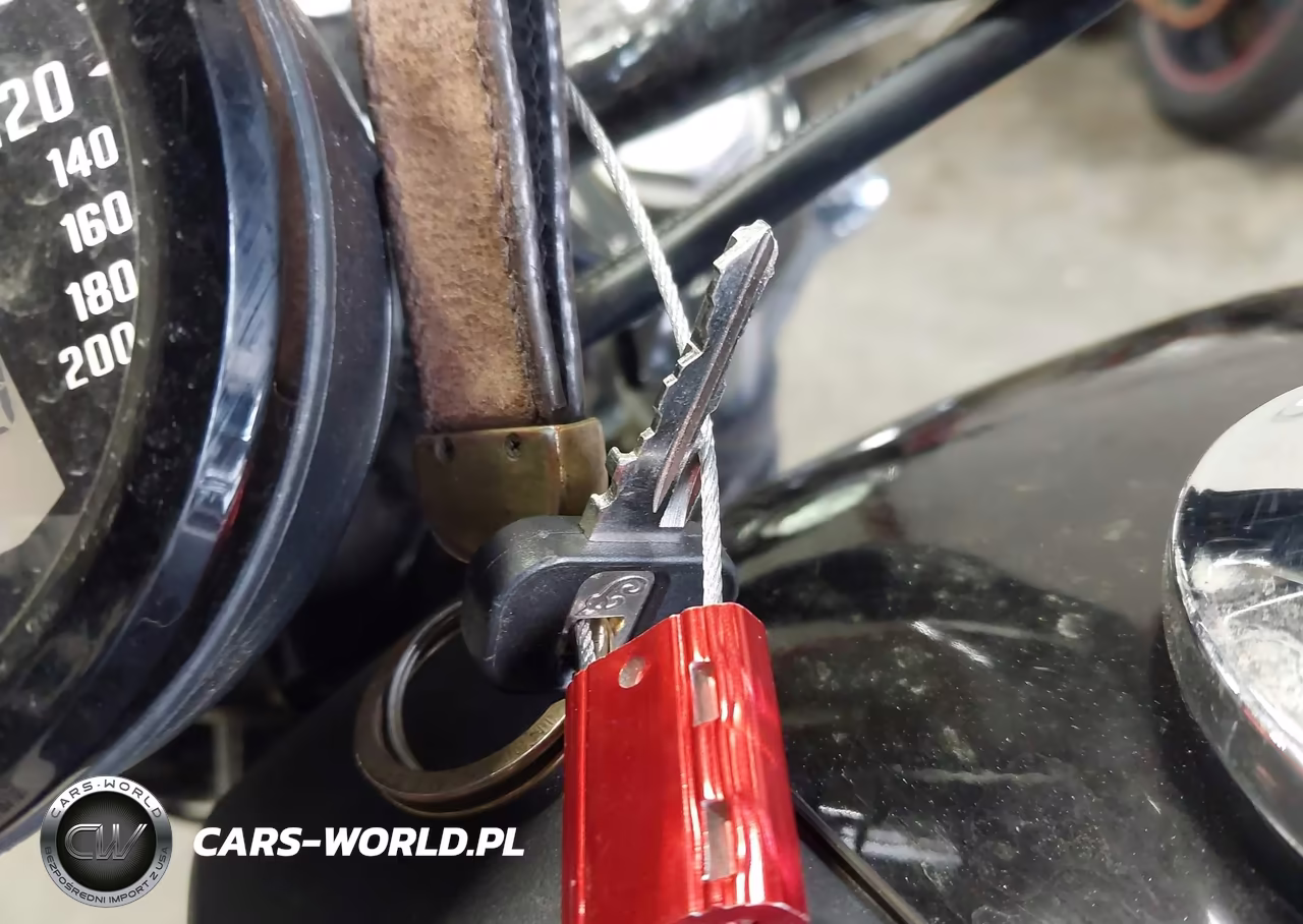 2025 Indian Motorcycle Co. Scout Sixty Classic VIN:56KSCB615S3025502 - 11