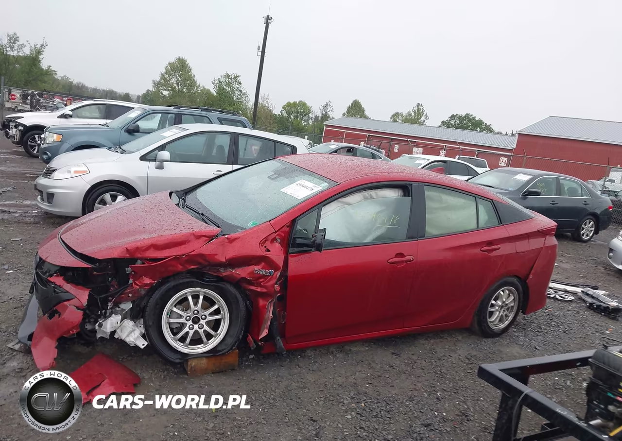 2018 Toyota Prius Prime Plus VIN:JTDKARFP8J3087368 - 15
