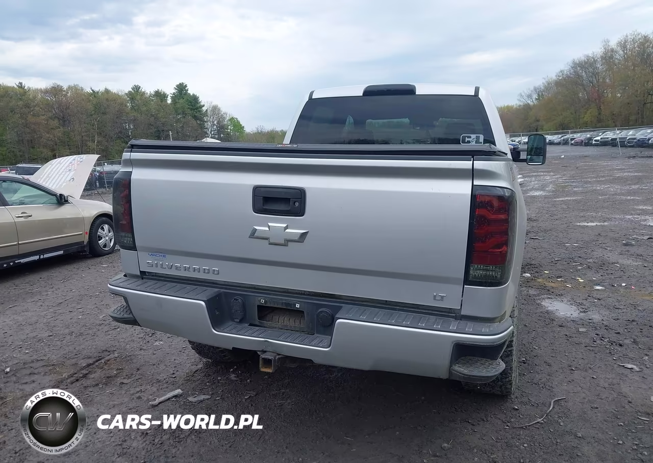 2018 Chevrolet Silverado 1500 2Lt VIN:3GCUKREC0JG626082 - 16