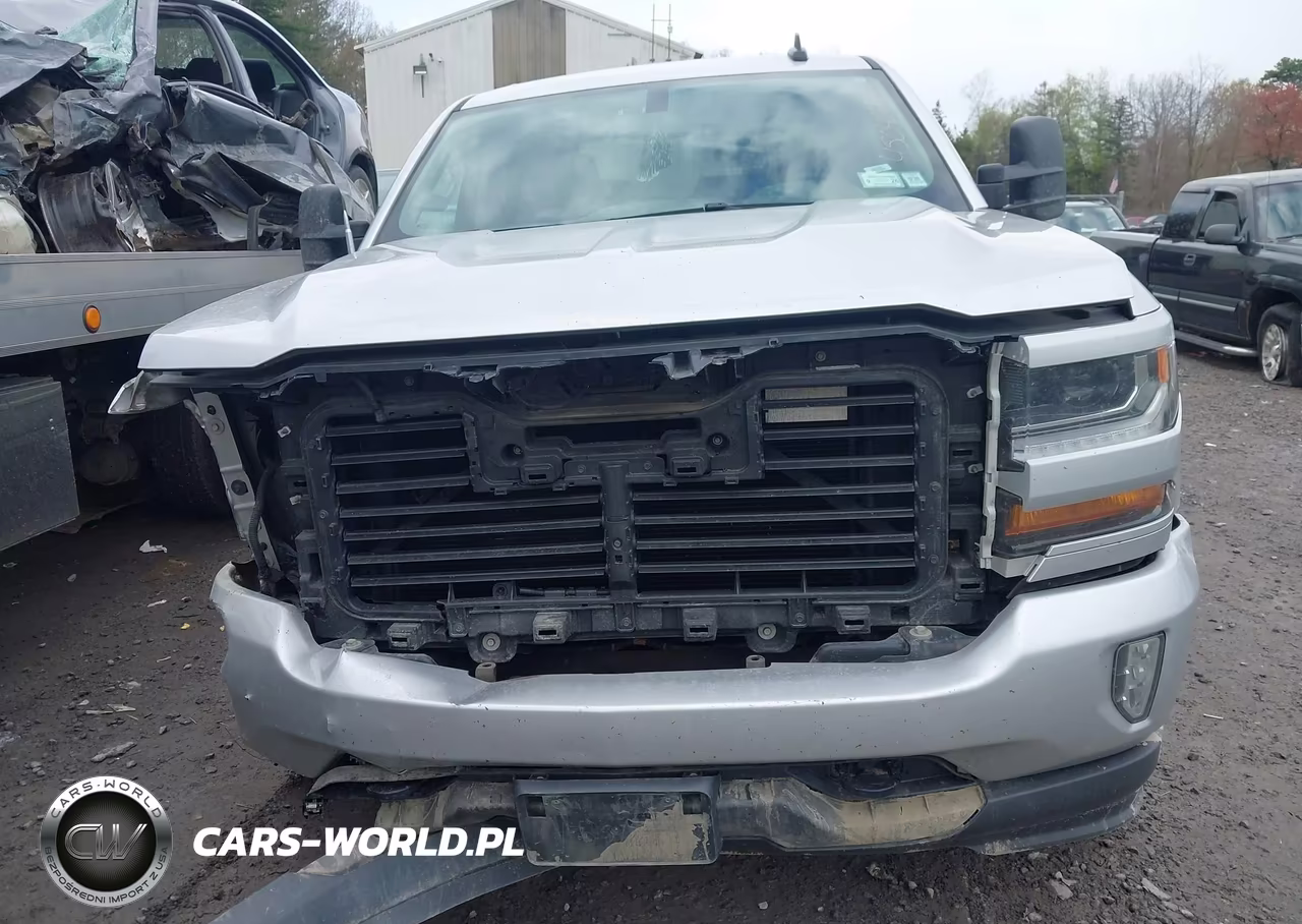 2018 Chevrolet Silverado 1500 2Lt VIN:3GCUKREC0JG626082 - 6