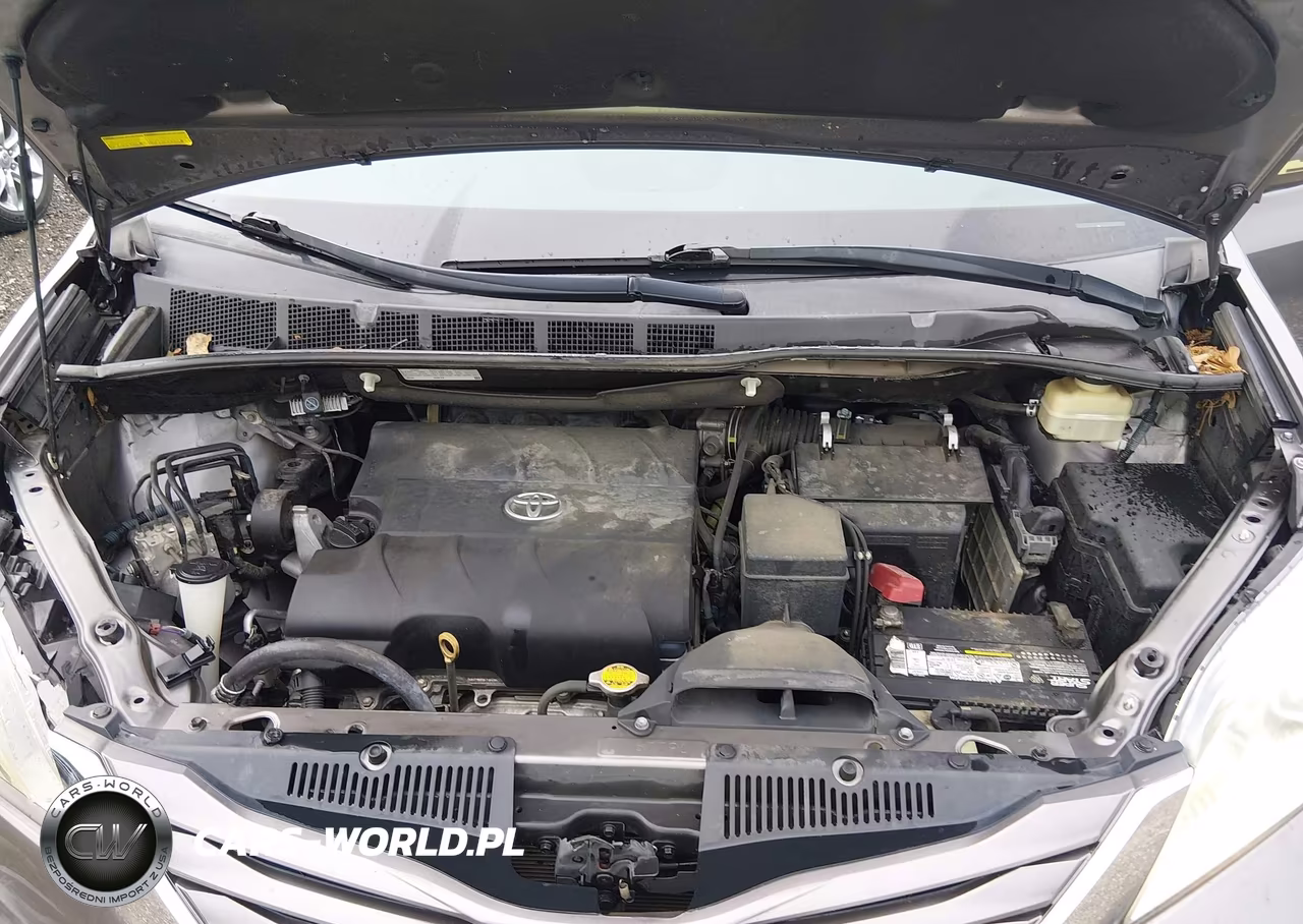 2016 Toyota Sienna Le 8 Passenger VIN:5TDKK3DC0GS754502 - 10