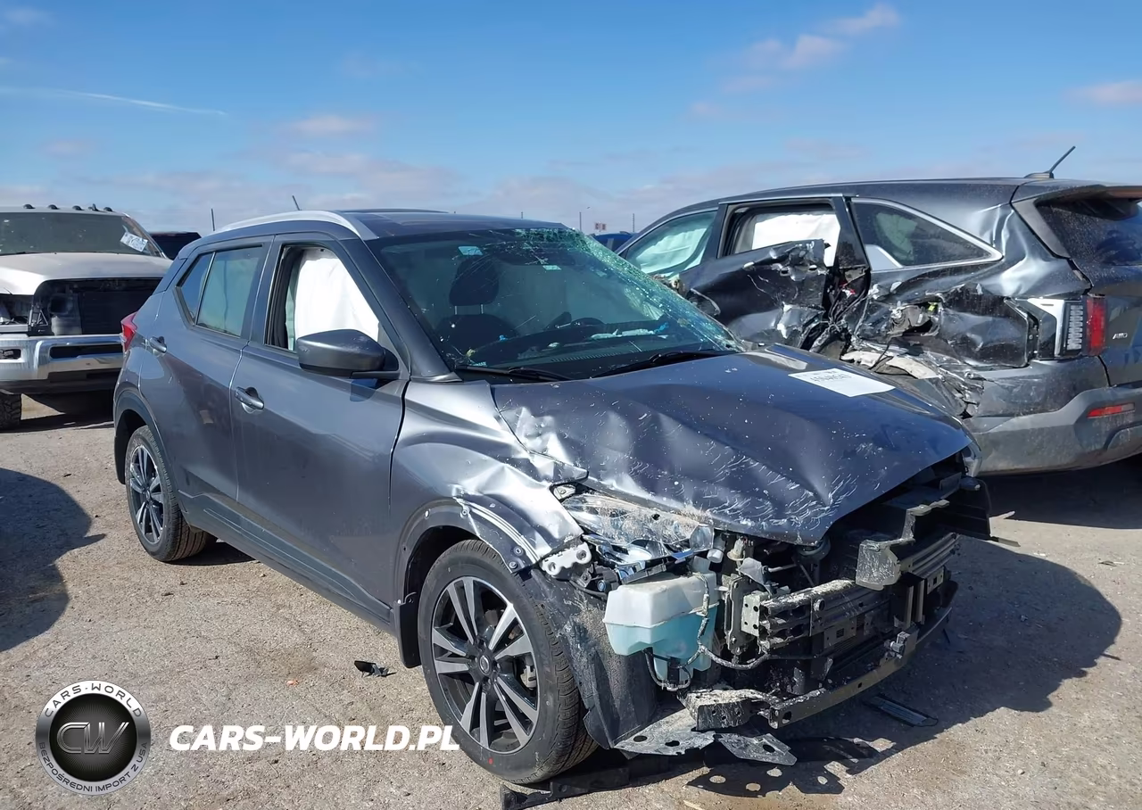 2020 Nissan Kicks Sv Xtronic Cvt