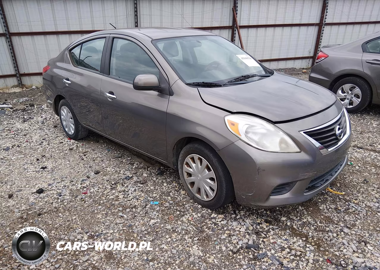 2012 Nissan Versa 1.6 Sv