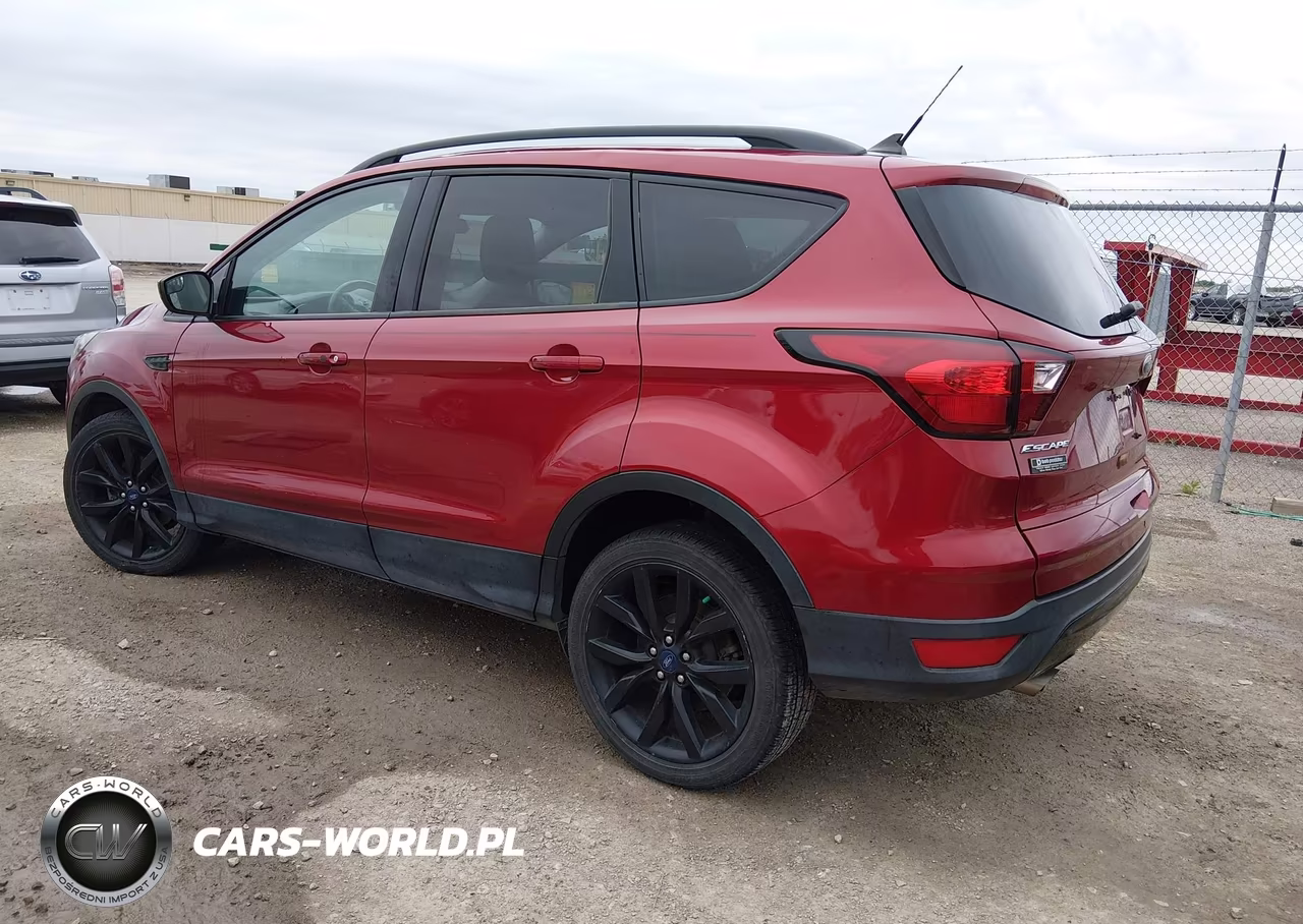 2019 Ford Escape Se VIN:1FMCU0GD7KUA96744 - 3
