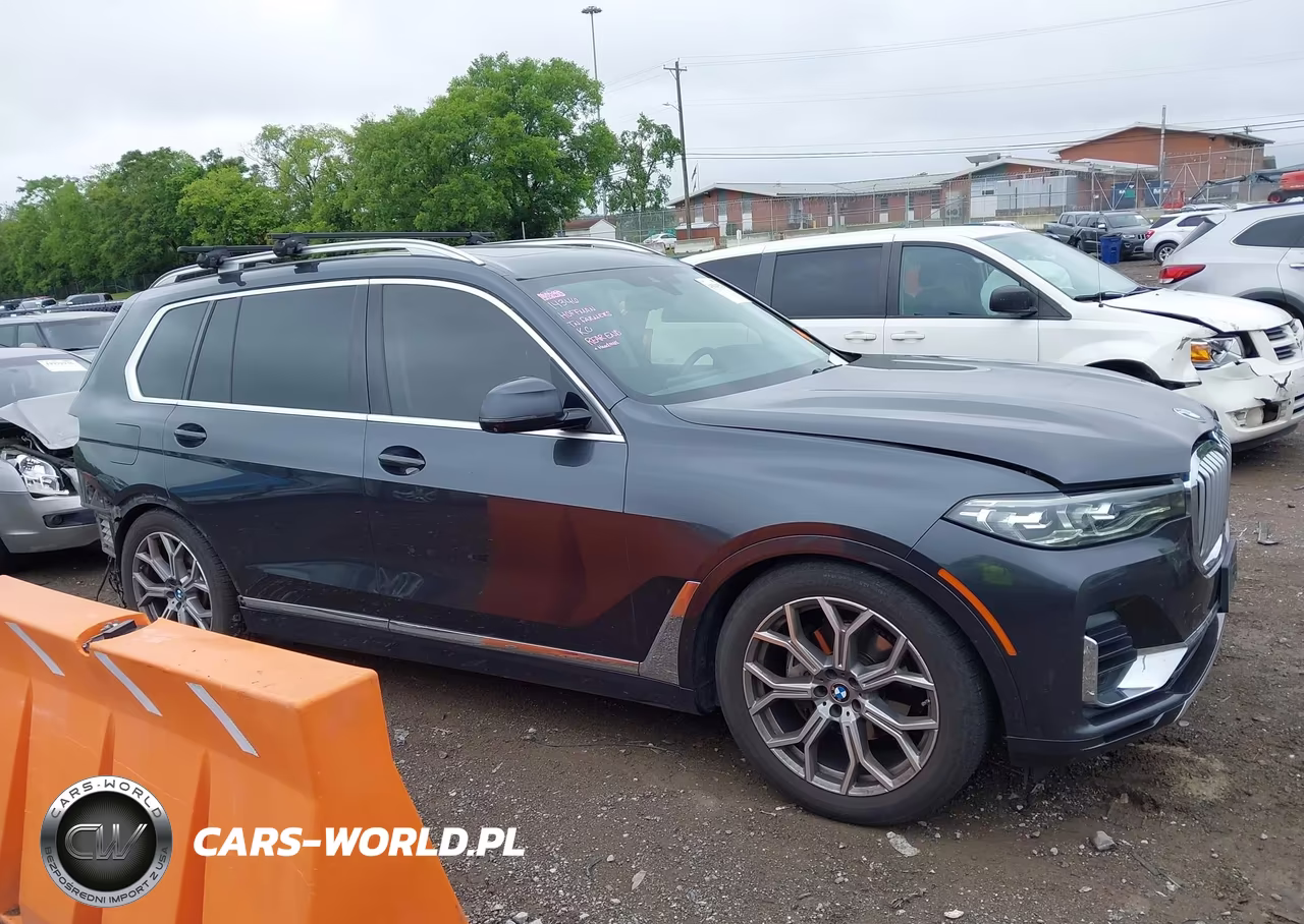 2021 BMW X7 xDrive40I VIN:5UXCW2C01M9H51792 - 14