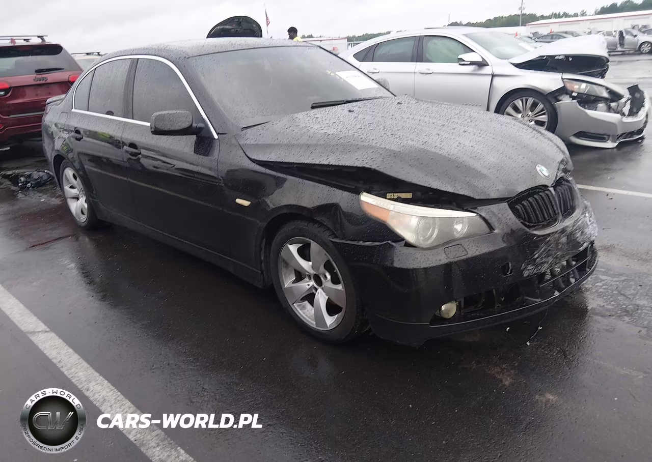2004 BMW 530I