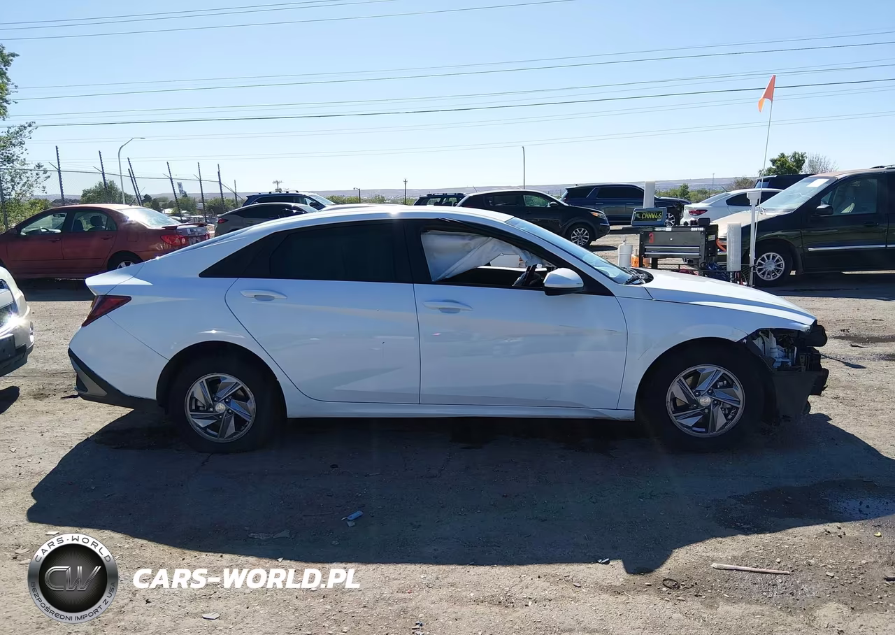 2025 Hyundai Elantra Se VIN:KMHLL4DG5SU988158 - 13