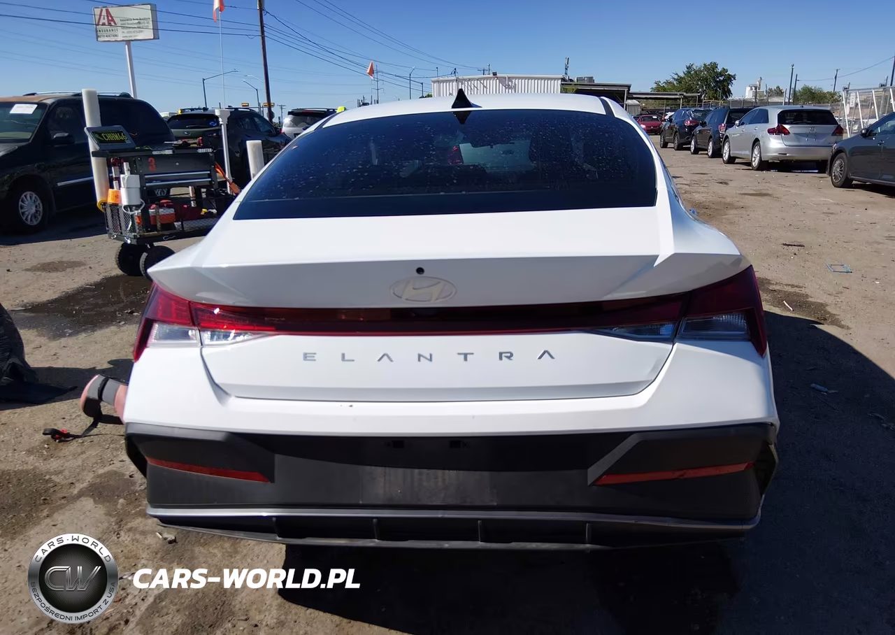 2025 Hyundai Elantra Se VIN:KMHLL4DG5SU988158 - 16