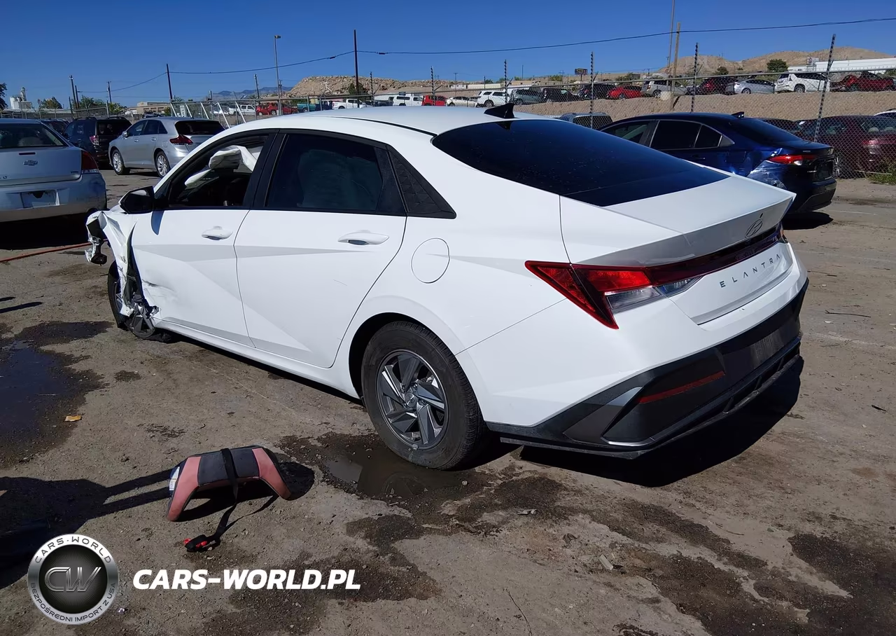 2025 Hyundai Elantra Se VIN:KMHLL4DG5SU988158 - 3