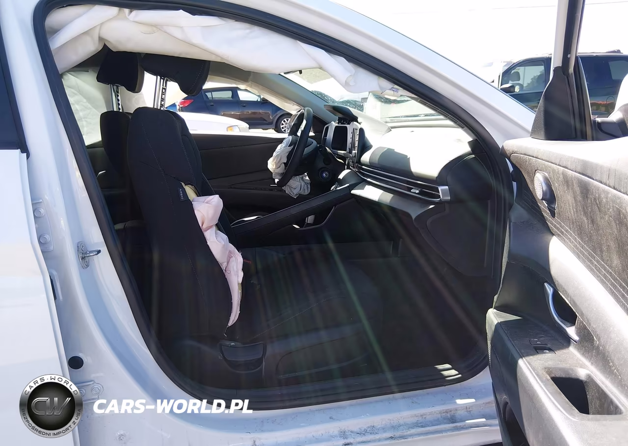 2025 Hyundai Elantra Se VIN:KMHLL4DG5SU988158 - 5