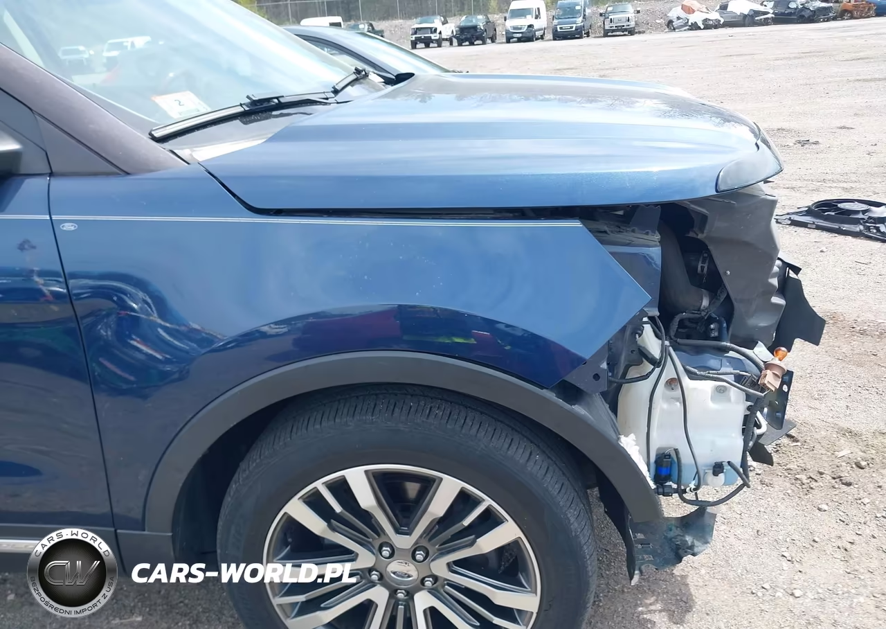2016 Ford Explorer Platinum VIN:1FM5K8HT2GGB76963 - 19