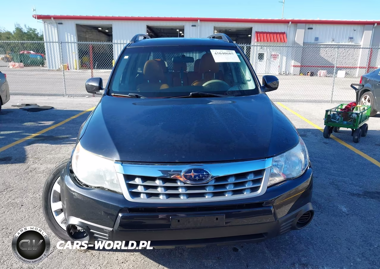 2011 Subaru Forester 2.5X Premium VIN:JF2SHBDCXBH745183 - 12