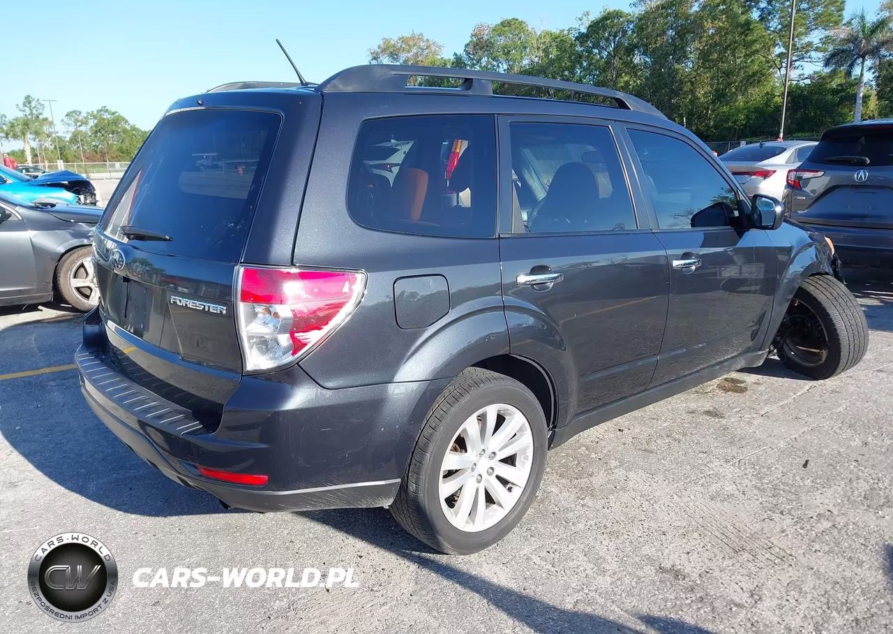 2011 Subaru Forester 2.5X Premium VIN:JF2SHBDCXBH745183 - 4