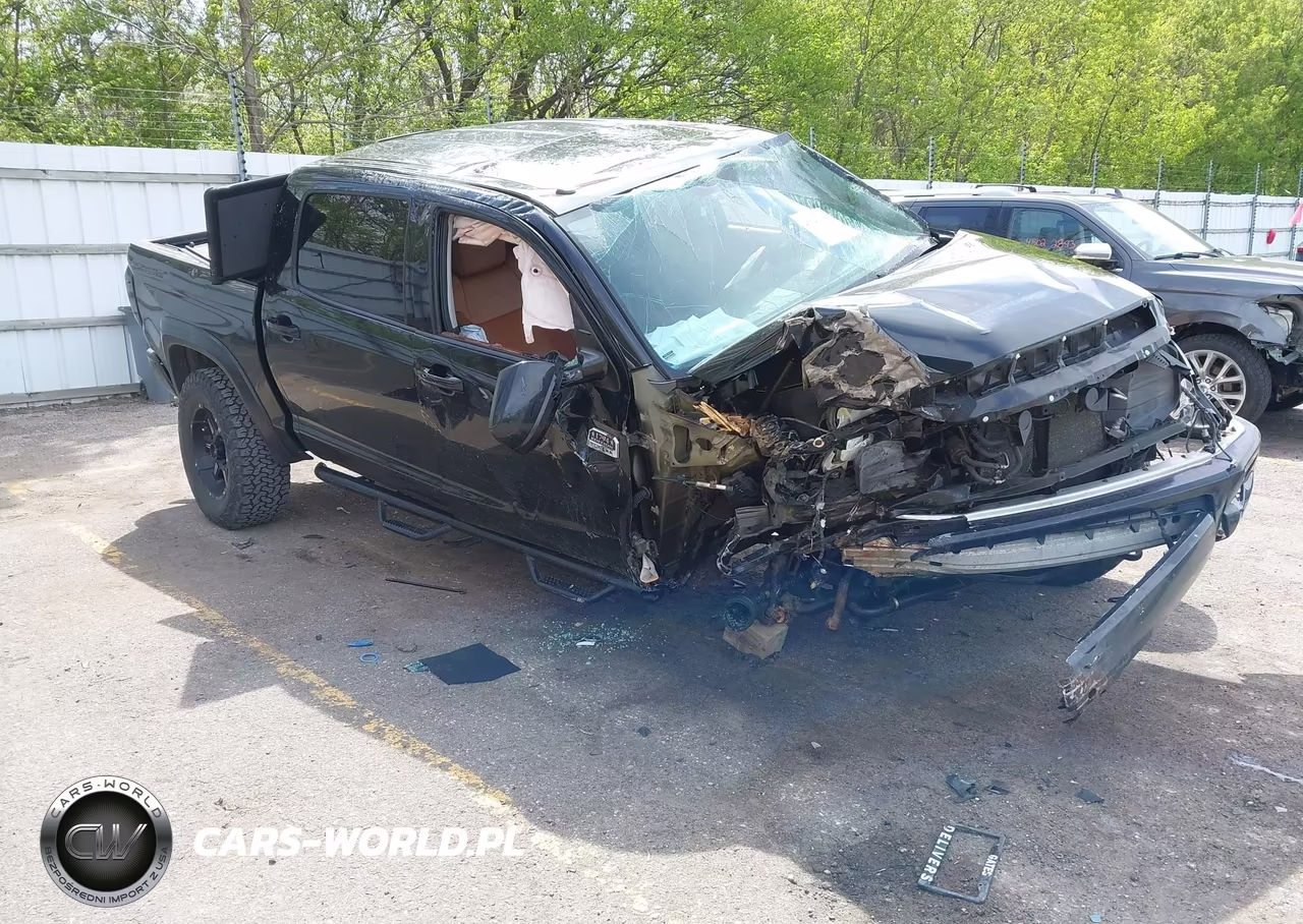2015 Toyota Tundra Platinum 5.7L V8 – zdjęcie 1 z 18