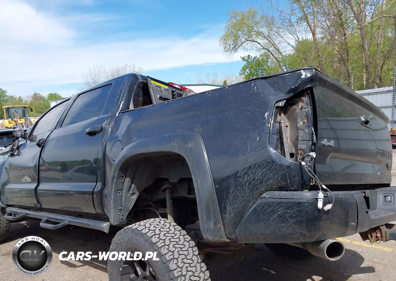 2015 Toyota Tundra Platinum 5.7L V8 VIN:5TFAY5F18FX425282 - 18