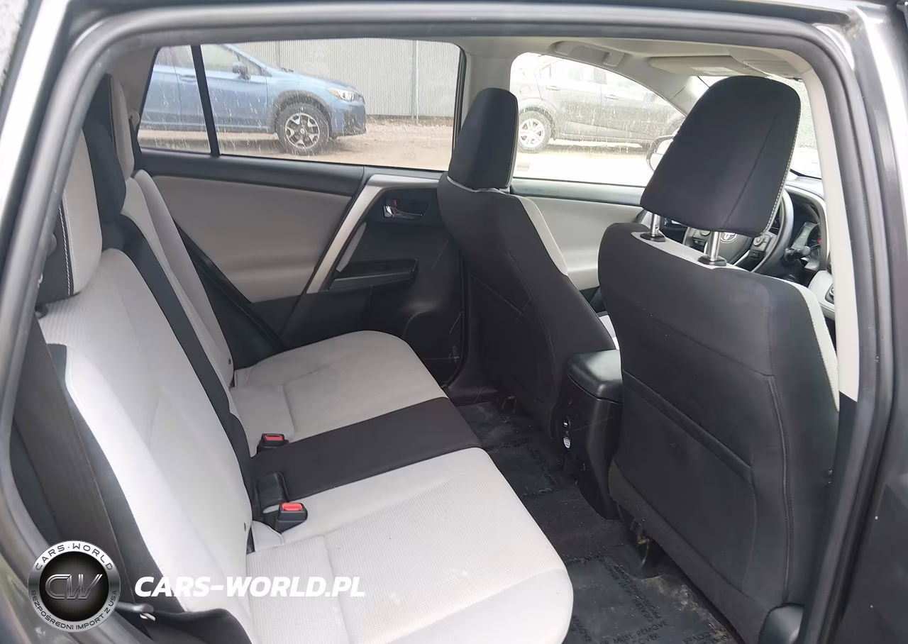 2017 Toyota Rav4 Xle VIN:JTMWFREV0HD095794 - 8