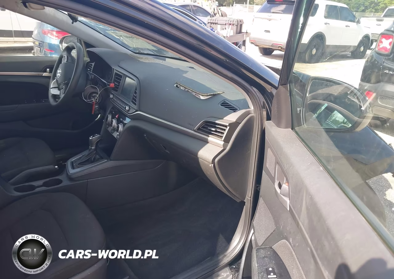 2019 Hyundai Elantra Sel VIN:5NPD84LF9KH486718 - 5