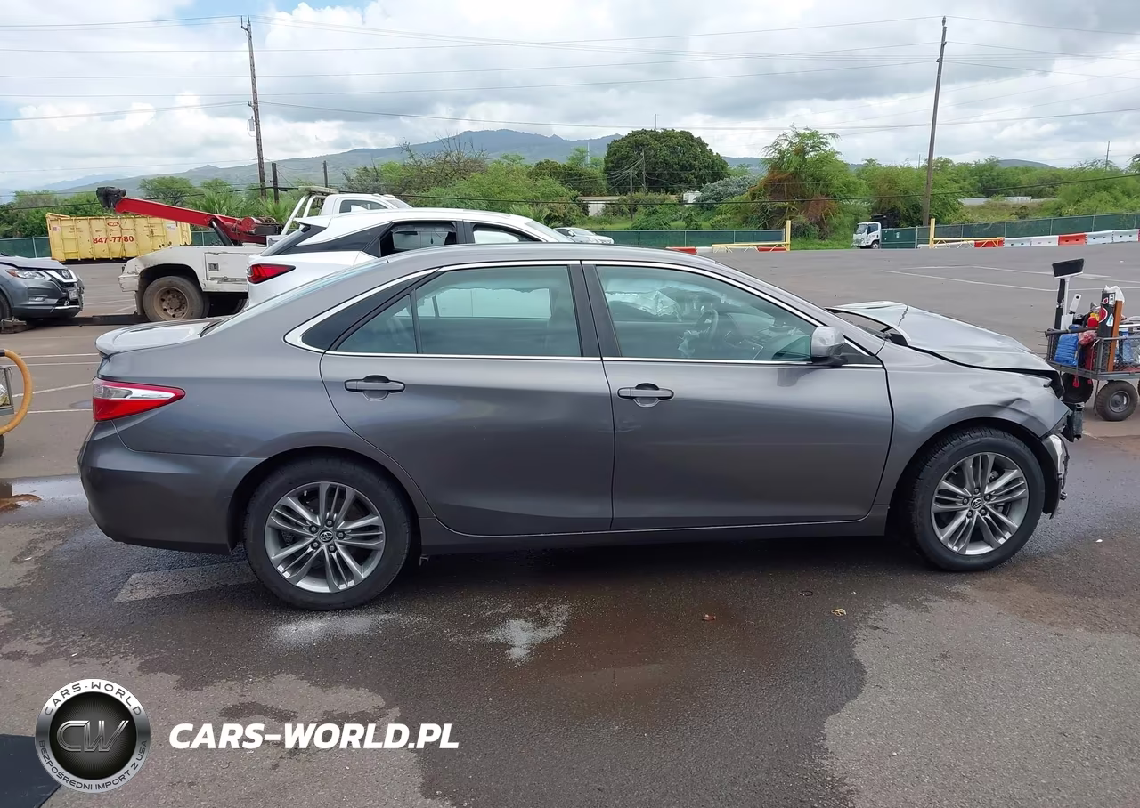 2016 Toyota Camry Se VIN:4T1BF1FK3GU160698 - 13