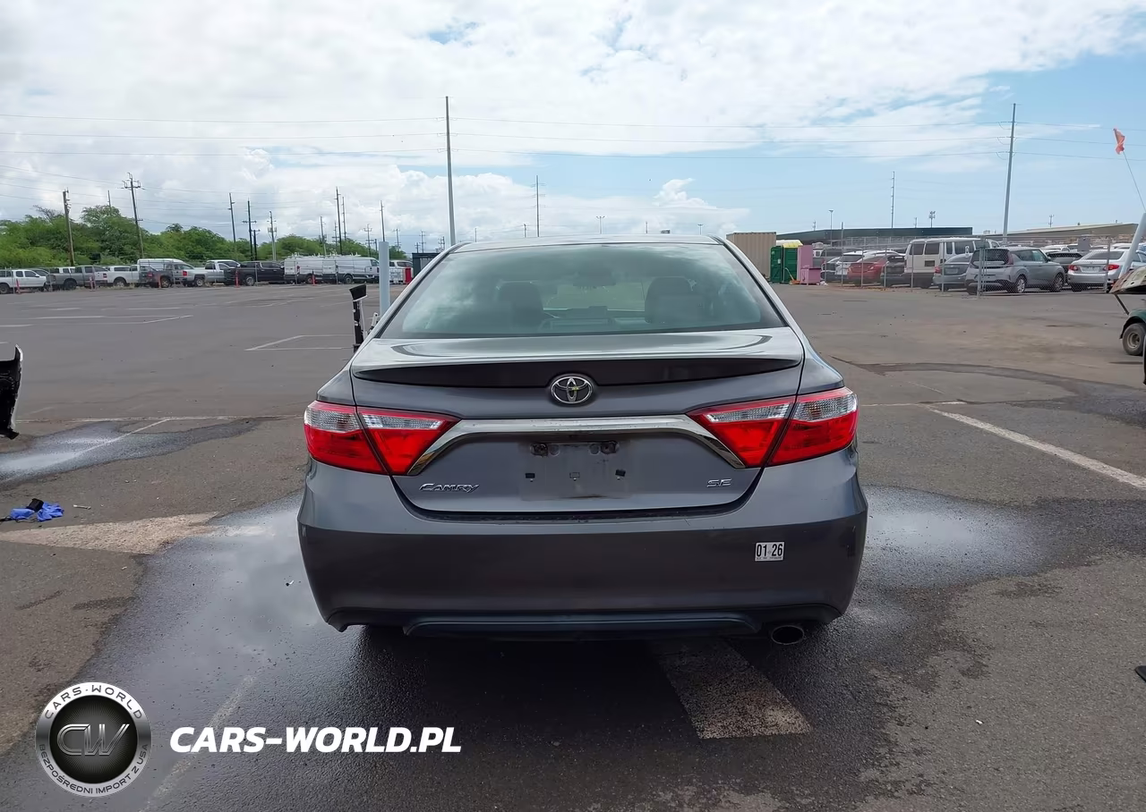 2016 Toyota Camry Se VIN:4T1BF1FK3GU160698 - 16