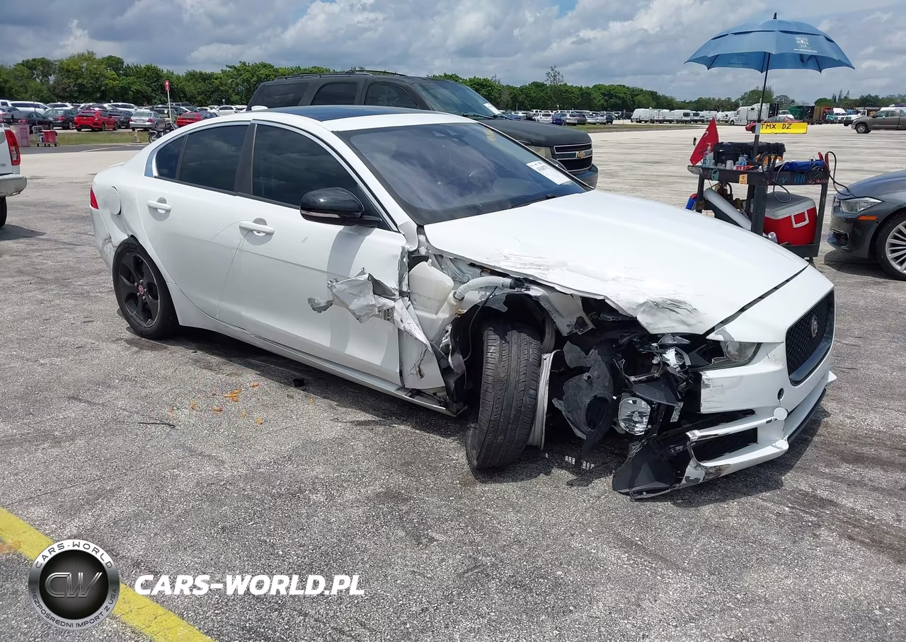 2017 Jaguar Xe 25T
