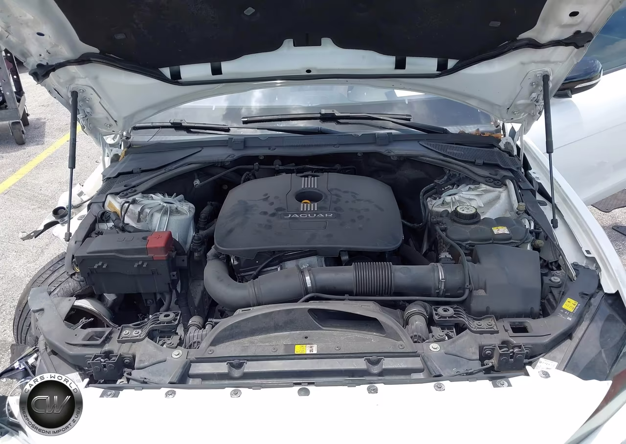 2017 Jaguar Xe 25T VIN:SAJAR4BG4HA962174 - 10
