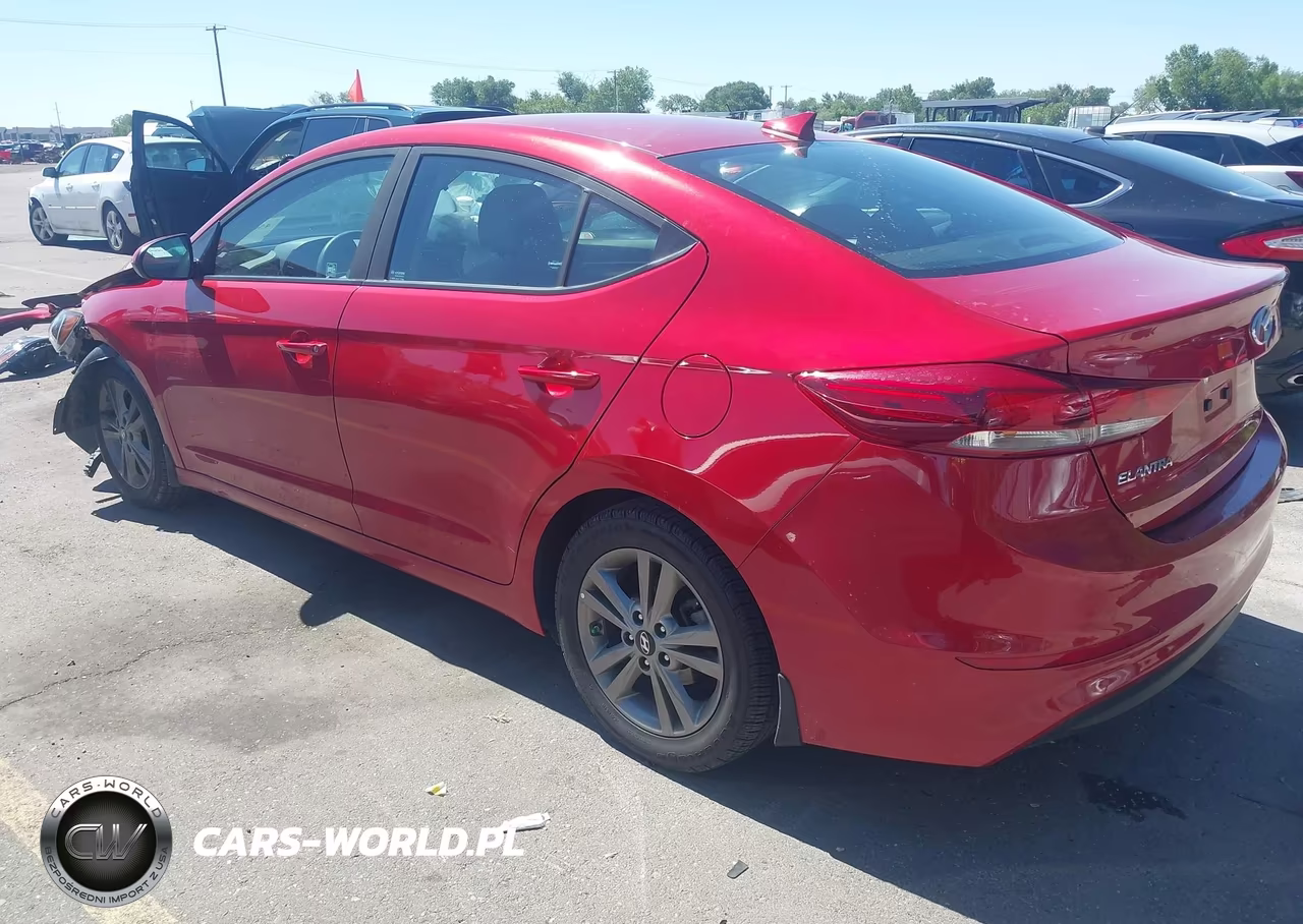 2018 Hyundai Elantra Sel VIN:5NPD84LF7JH278996 - 3
