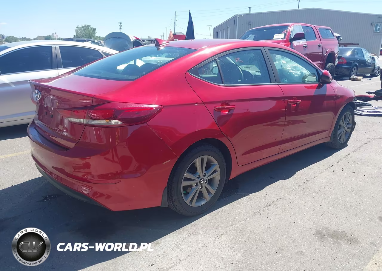 2018 Hyundai Elantra Sel VIN:5NPD84LF7JH278996 - 4