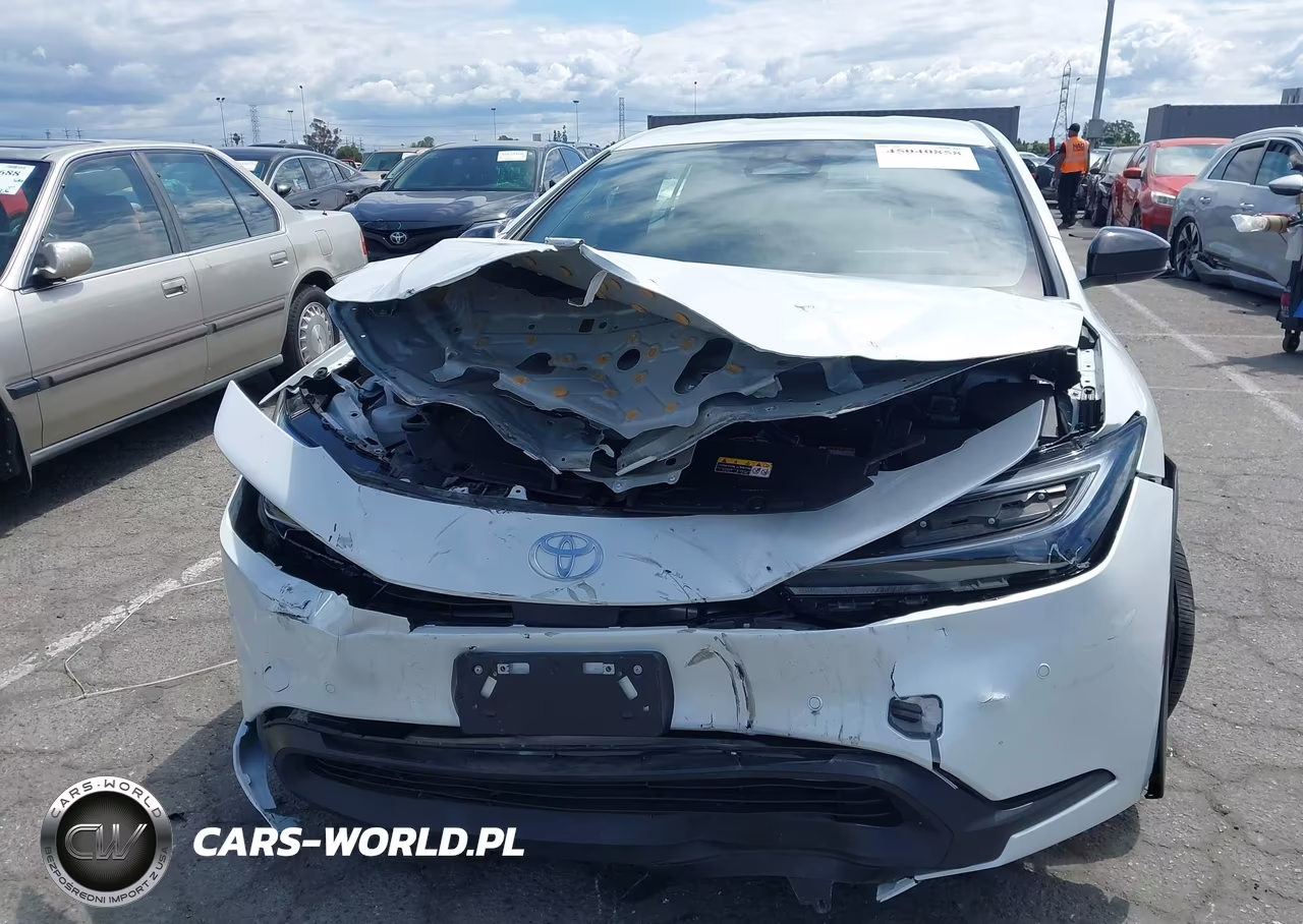 2024 Toyota Prius Le VIN:JTDACAAU7R3048139 - 6