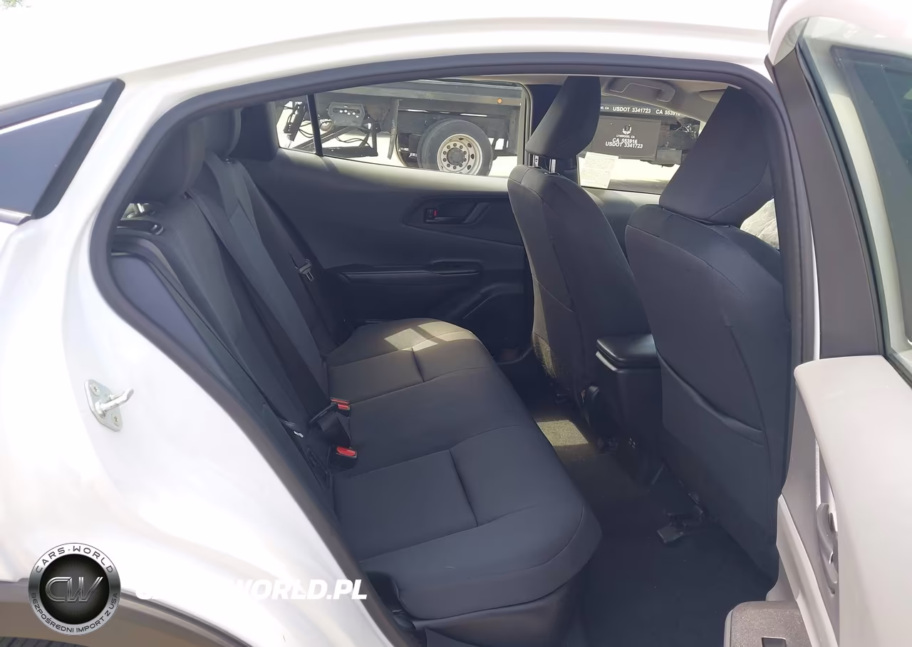 2024 Toyota Prius Le VIN:JTDACAAU7R3048139 - 8