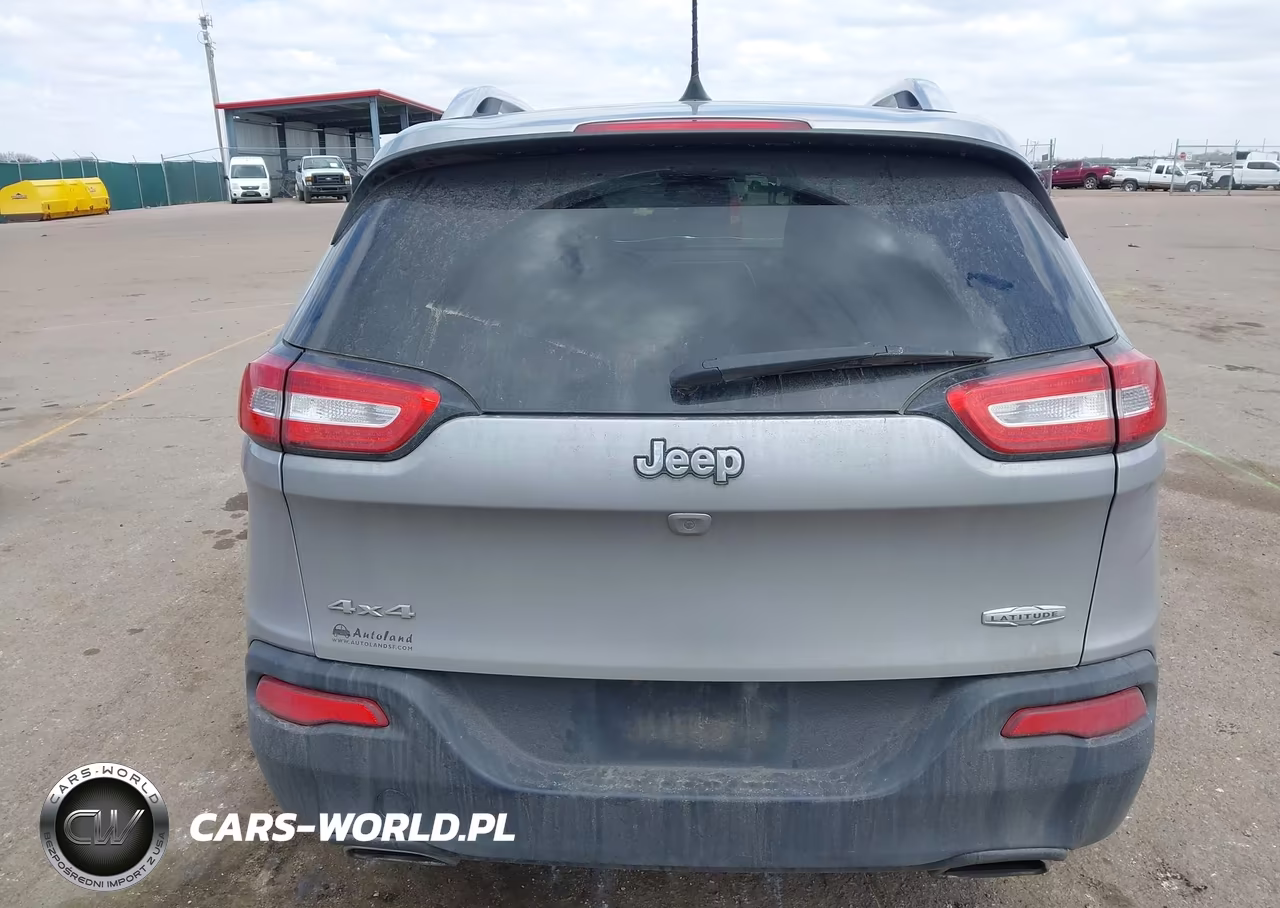 2016 Jeep Cherokee Latitude VIN:1C4PJMCS8GW178553 - 15