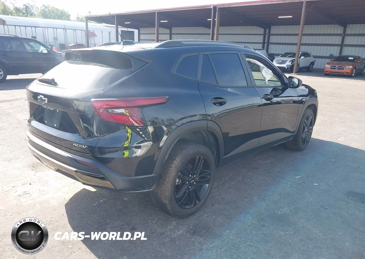 2024 Chevrolet Trax Fwd Activ VIN:KL77LKE24RC110585 - 4