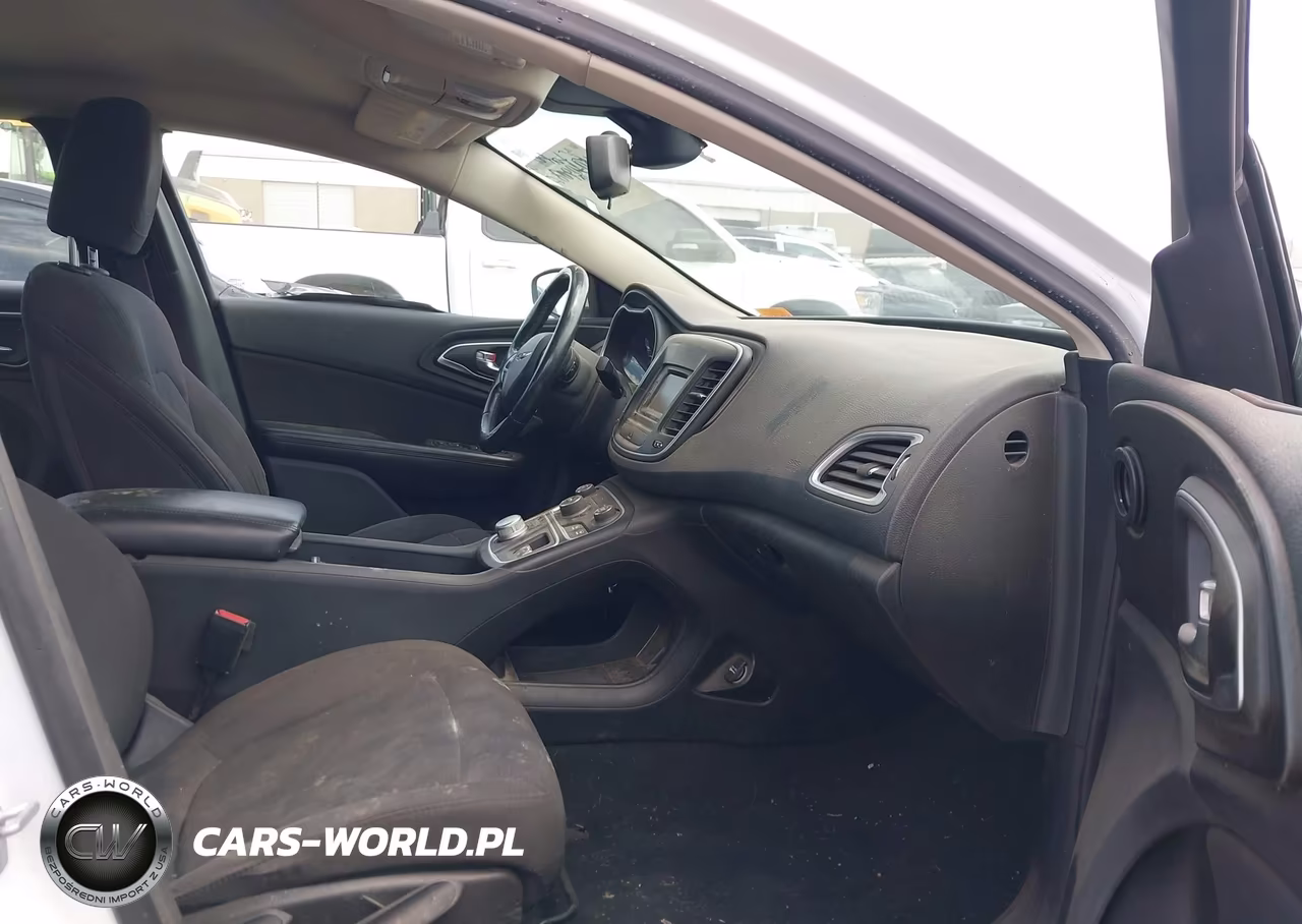 2015 Chrysler 200 Limited VIN:1C3CCCAB7FN591286 - 5