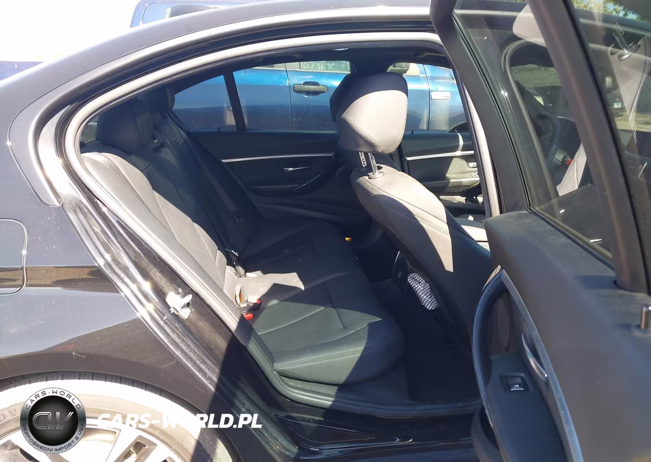 2018 BMW 330I xDrive VIN:WBA8D9G58JNU68301 - 8