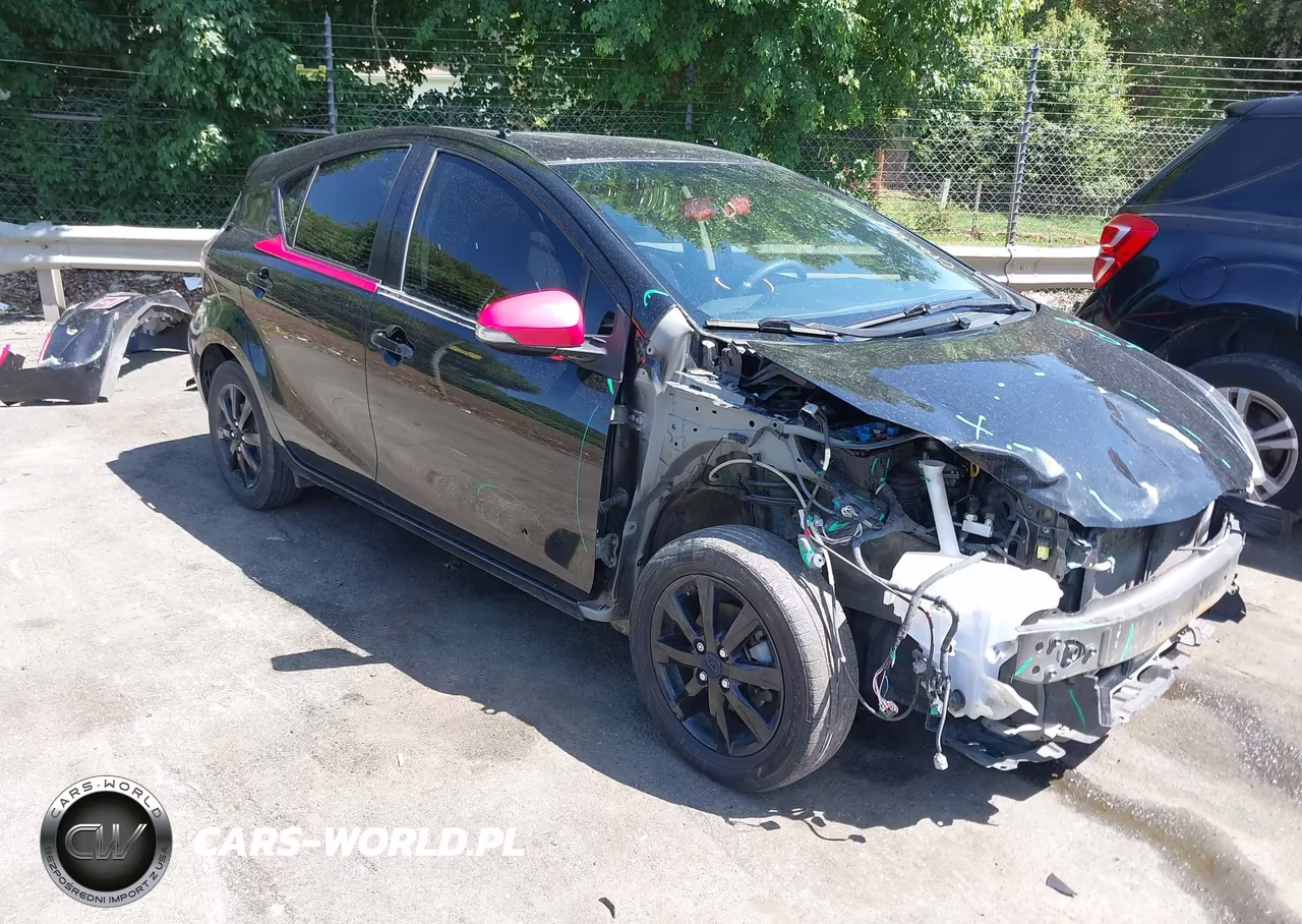 2016 Toyota Prius C Persona Series – zdjęcie 1 z 17