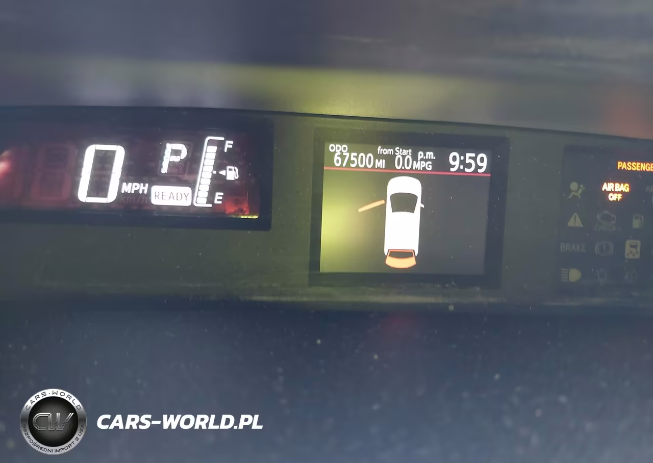 2016 Toyota Prius C Persona Series VIN:JTDKDTB30G1122044 - 7