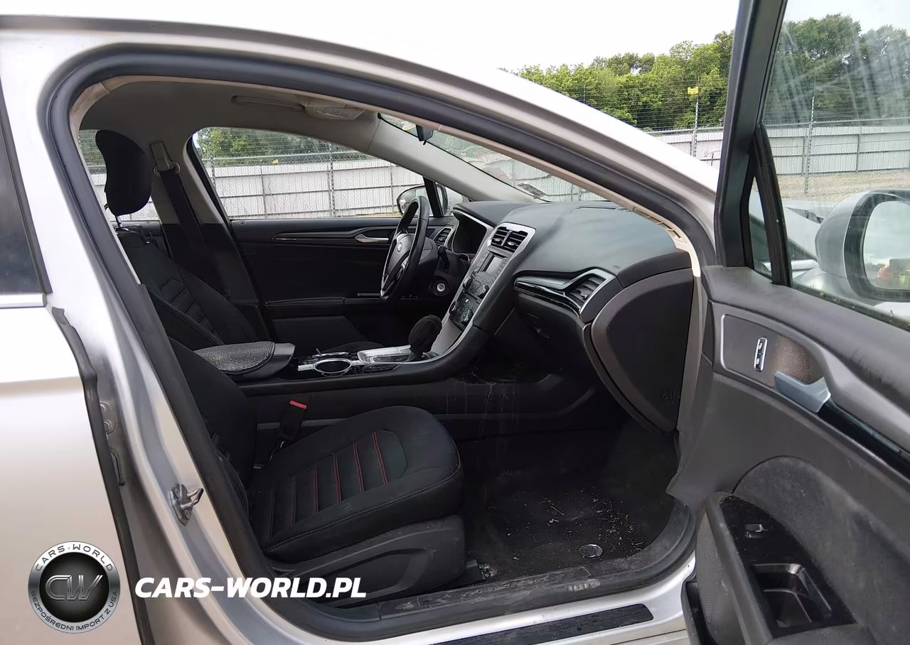 2013 Ford Fusion Se VIN:3FA6P0HRXDR360428 - 5