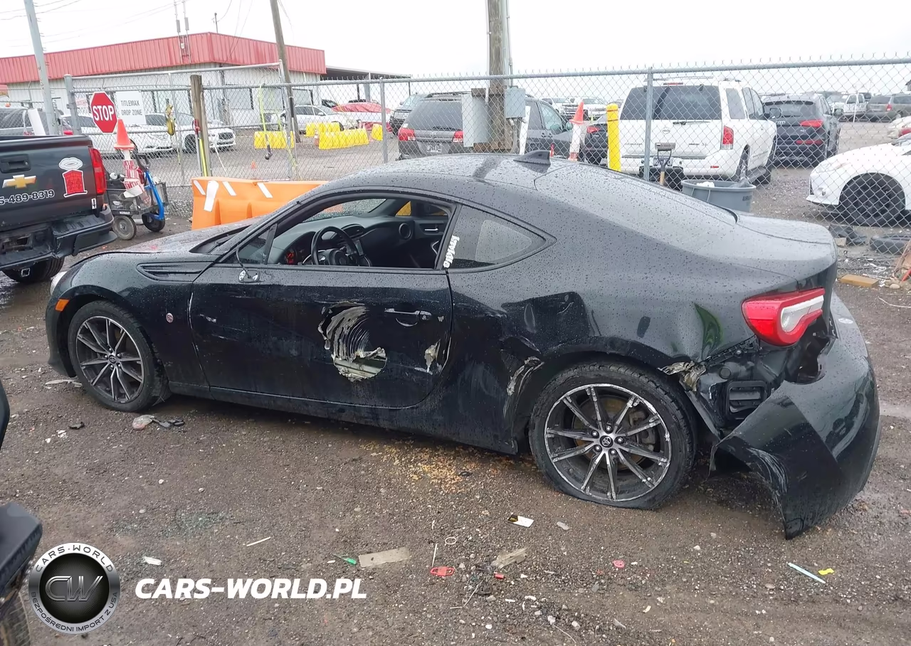 2018 Toyota 86 VIN:JF1ZNAA1XJ8700073 - 14