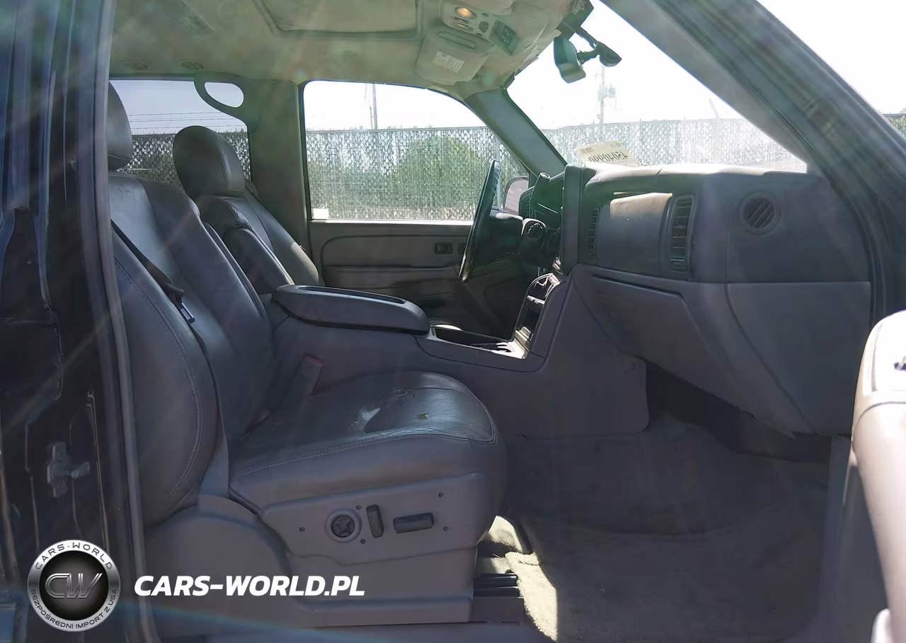 2004 Chevrolet Tahoe Z71 VIN:1GNEK13Z94R317798 - 5