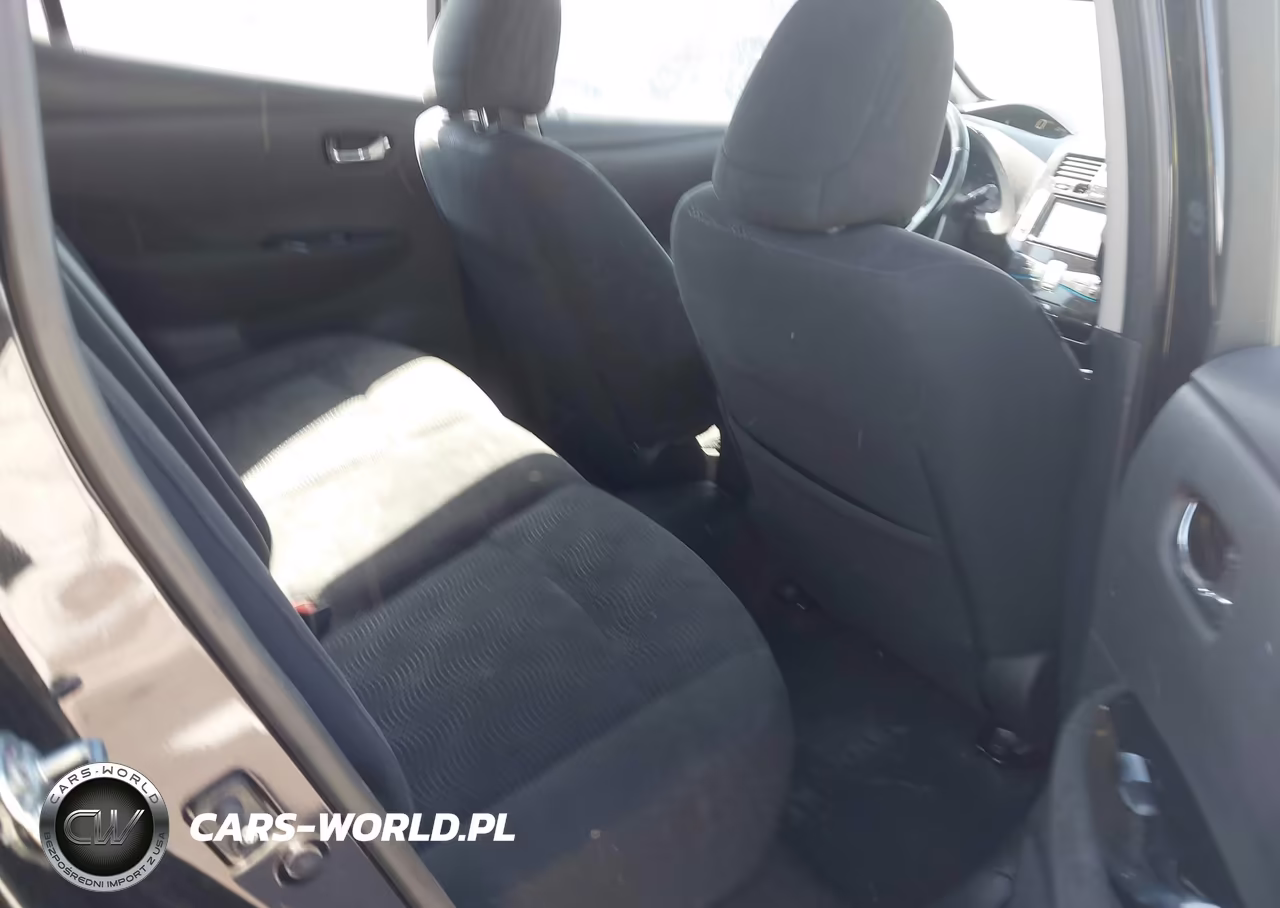 2015 Nissan Leaf S VIN:1N4AZ0CP1FC307371 - 8