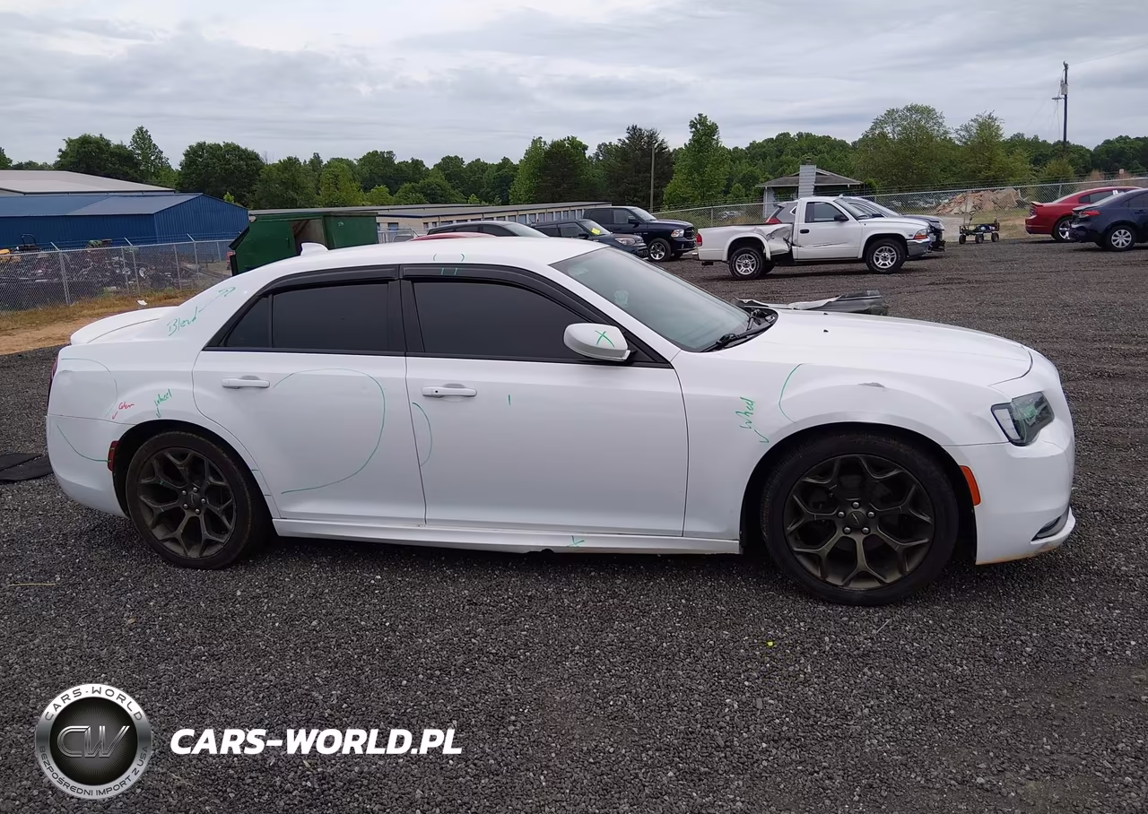 2017 Chrysler 300 300S Alloy Edition VIN:2C3CCABG0HH653380 - 14