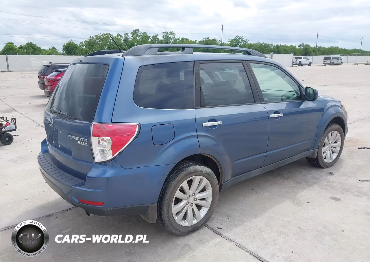 2011 Subaru Forester 2.5X Premium VIN:JF2SHADC3BH725934 - 4