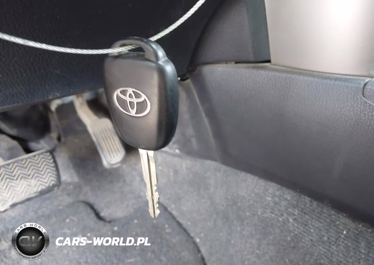 2015 Toyota Rav4 Le VIN:JTMZFREV2FJ030800 - 11