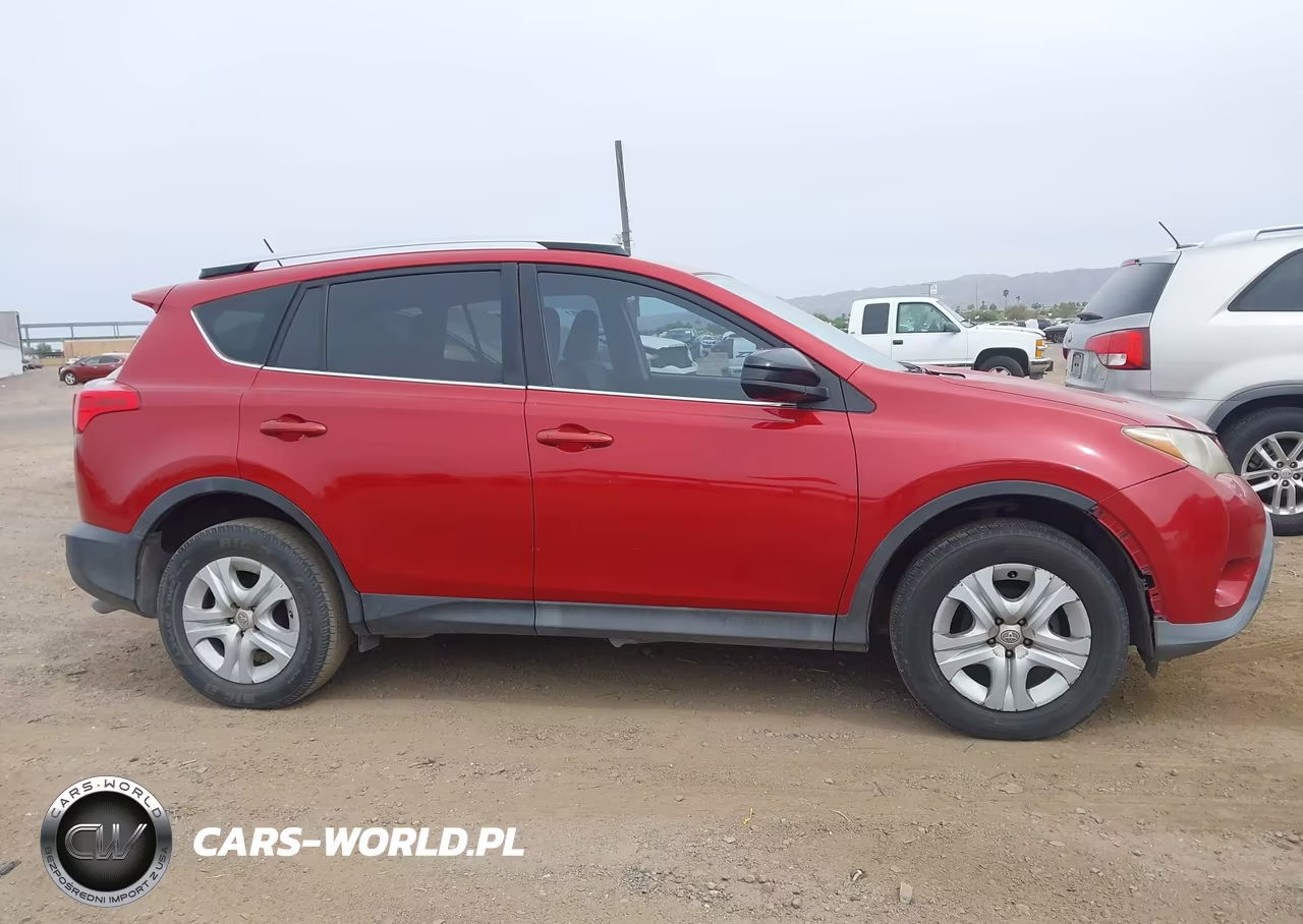 2015 Toyota Rav4 Le VIN:JTMZFREV2FJ030800 - 13